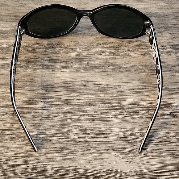 Vera Bradley Vintage Night & Day Black White Glass Frames with Glass Hard Case main image 10